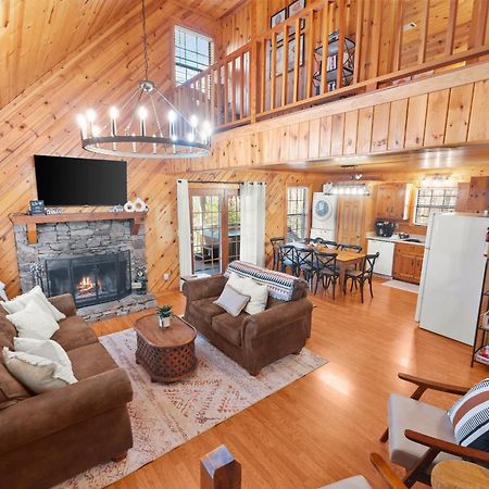 Firefly Lodge - Cozy 4 Bedroom Cabin Minutes To Helen Sautee Nacoochee Exteriör bild